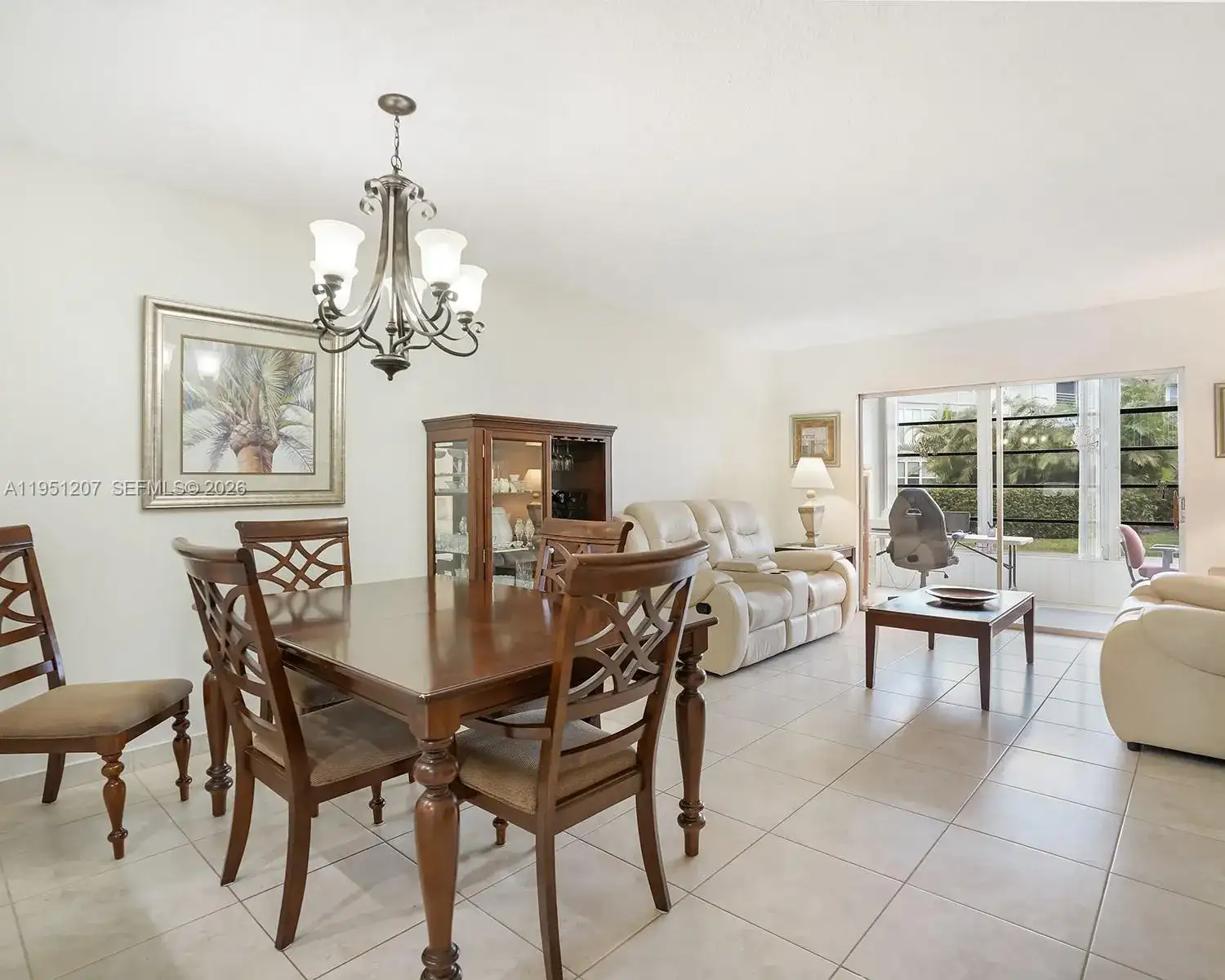 4805 NW 35th St # 404, Lauderdale Lakes FL 33319 photo 2