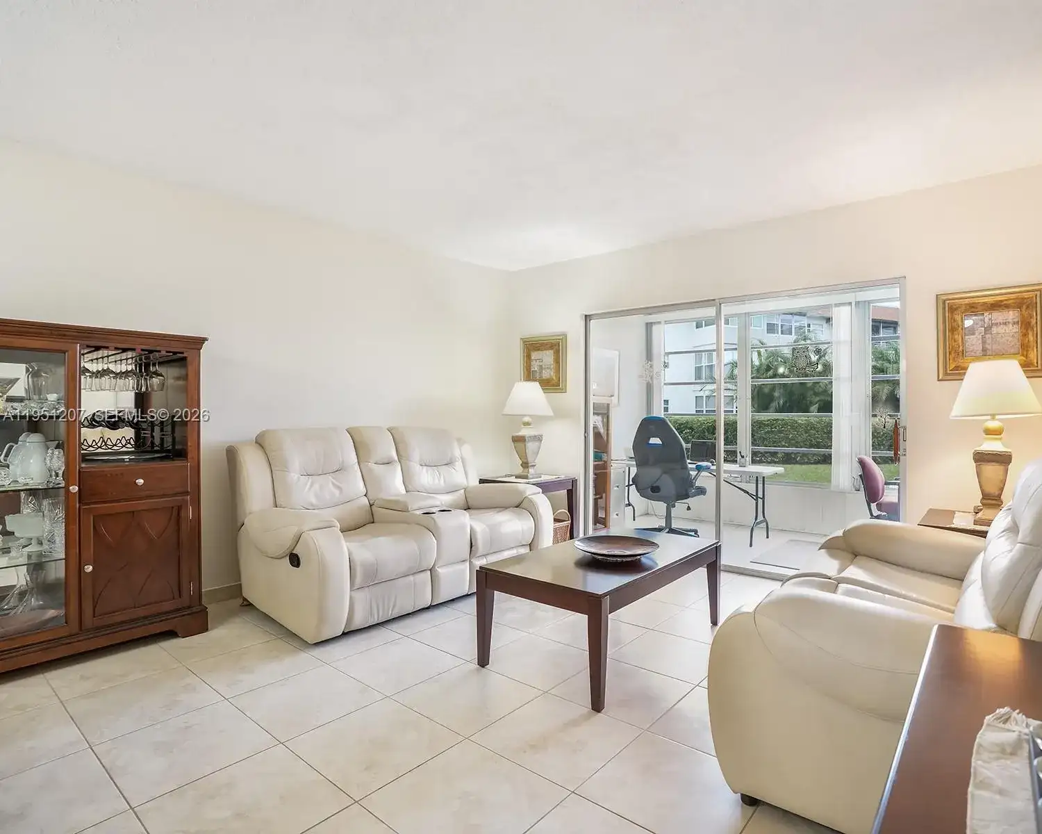 4805 NW 35th St # 404, Lauderdale Lakes FL 33319 photo 4
