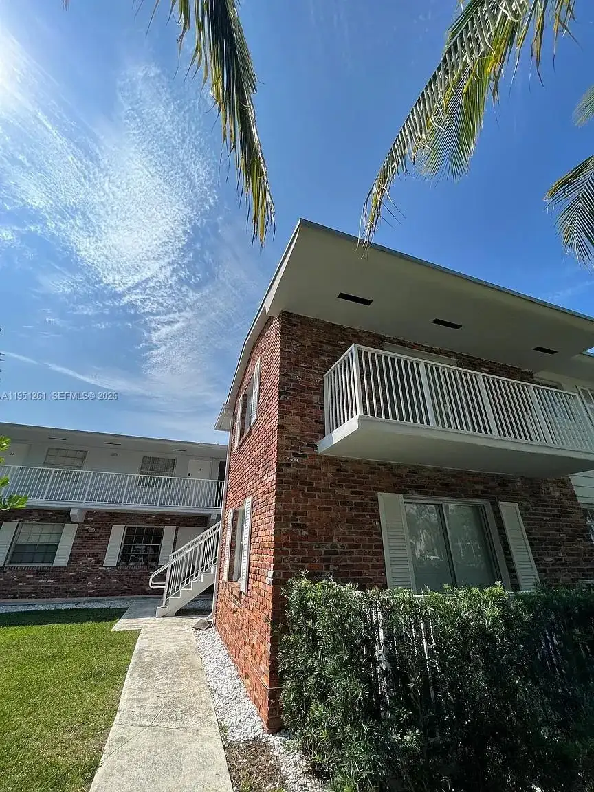 100 Sunrise Dr # 5, Key Biscayne FL 33149 photo 3