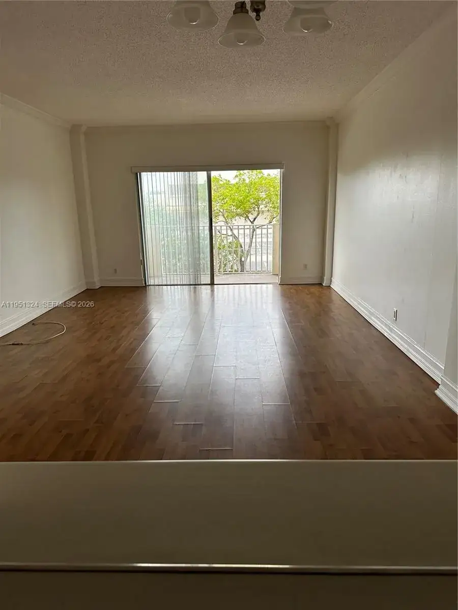 1455 N Treasure Dr # 2C, North Bay Village FL 33141