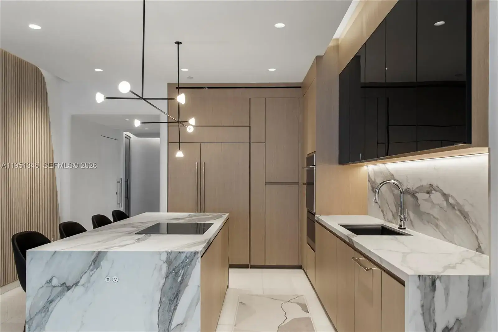 851 NE 1st Ave # 3411, Miami FL 33132 photo 2