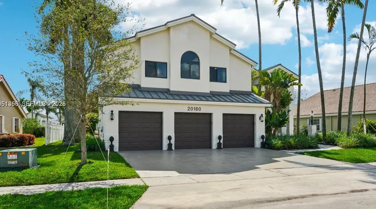20160 NW 9th Dr, Pembroke Pines FL 33029
