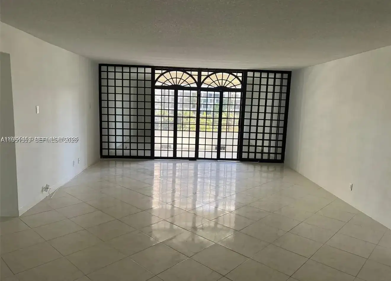 500 Three Islands Blvd # 306, Hallandale Beach FL 33009 photo 2