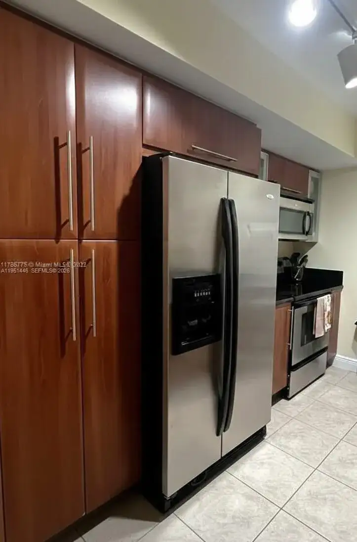 3232 SW 22nd Ter # 1006, Miami FL 33145 photo 4
