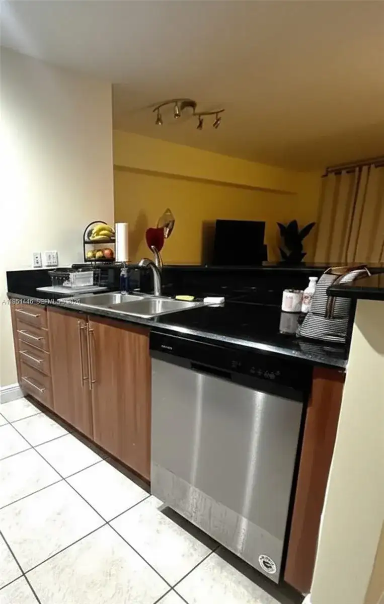 3232 SW 22nd Ter # 1006, Miami FL 33145 photo 5