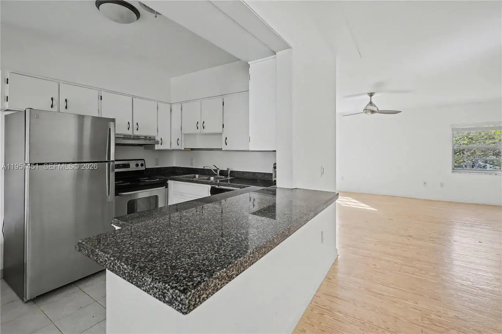 73 Edgewater Dr # 3, Coral Gables FL 33133 photo 4