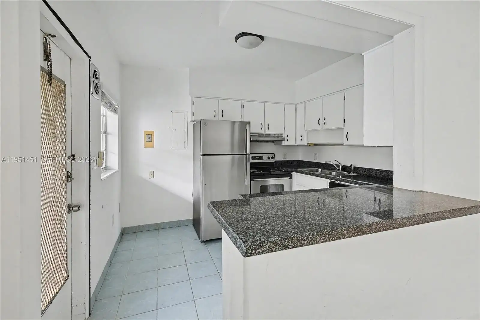 73 Edgewater Dr # 3, Coral Gables FL 33133 photo 5