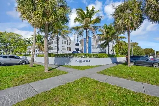 2175 NE 170th St # 206, North Miami Beach FL 33162