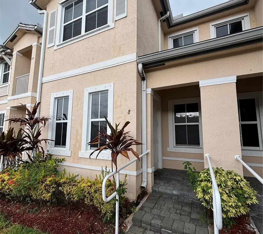 2819 SE 1st Dr # 8, Homestead FL 33033