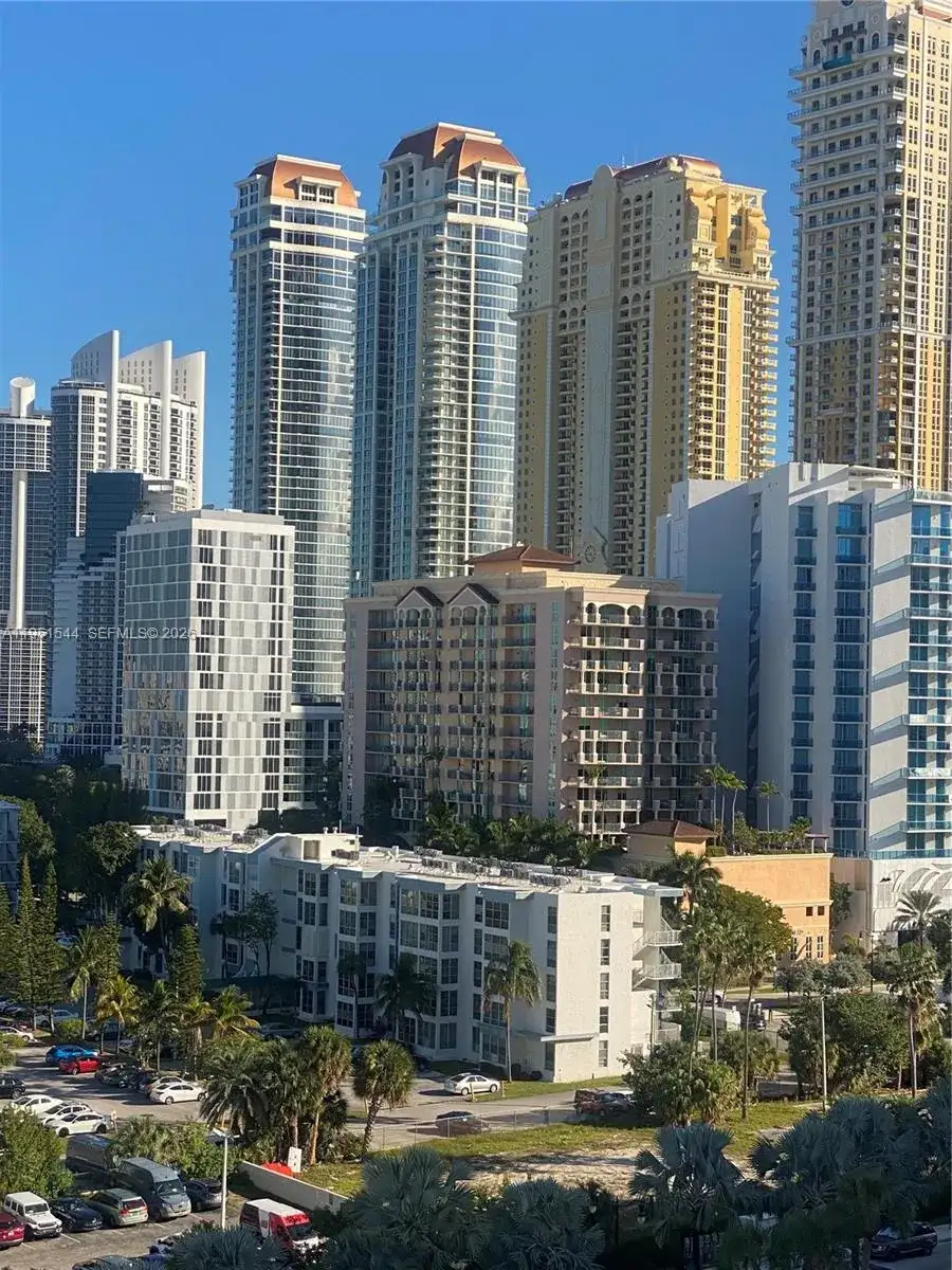 230 174th St # 1206, Sunny Isles Beach FL 33160 photo 3