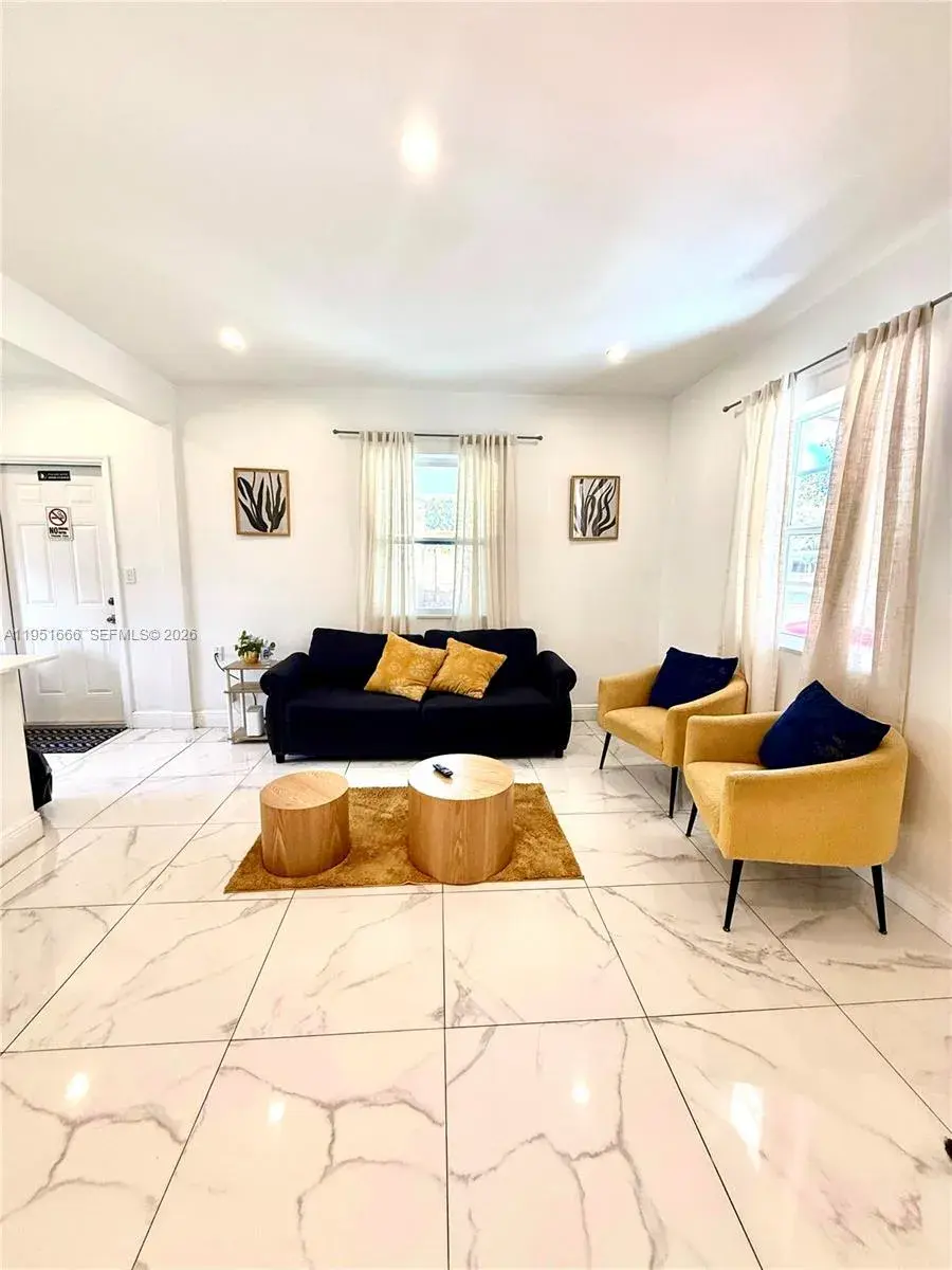 133 SW 22nd Ter, Fort Lauderdale FL 33312