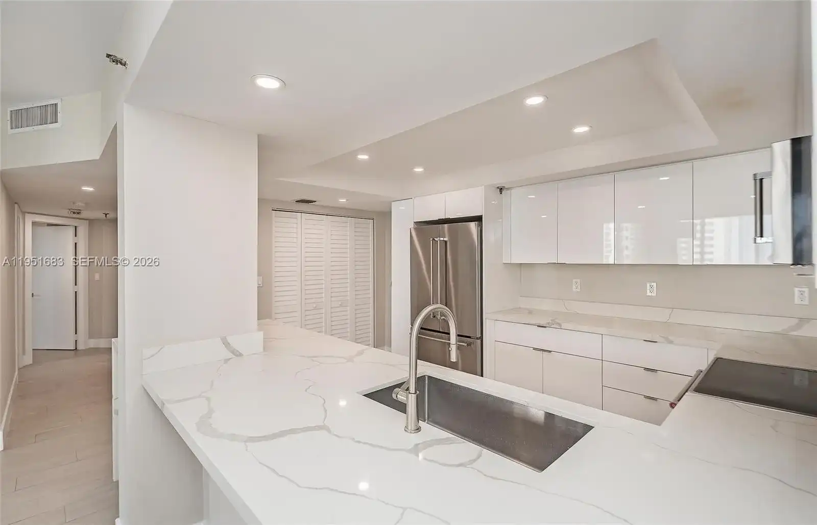 520 Brickell Key Dr # A1010, Miami FL 33131