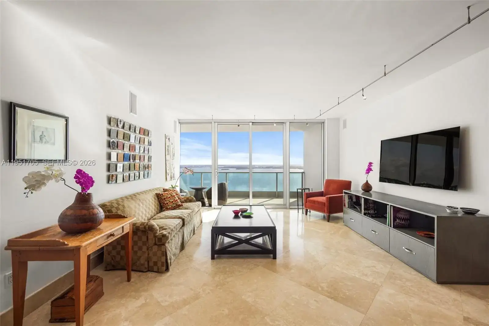 1331 Brickell Bay Dr, Miami FL 33131 photo 2