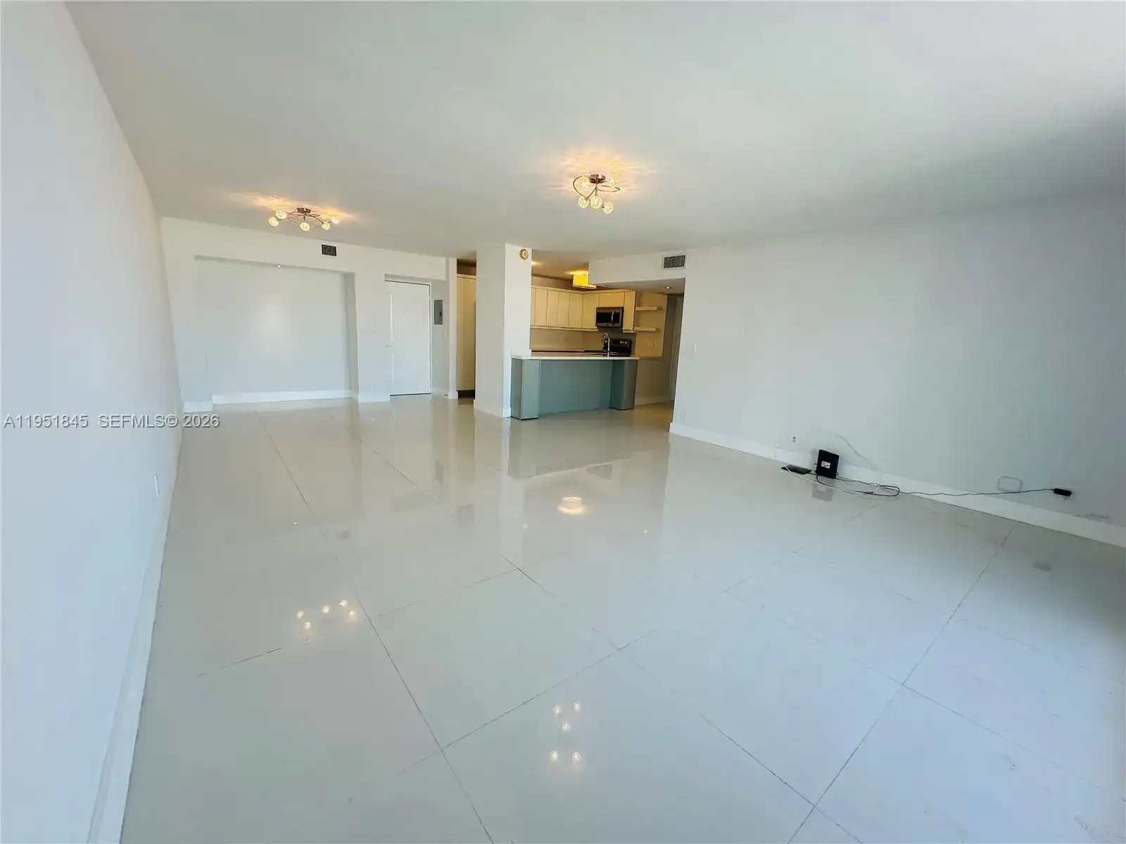 100 Bayview Dr, Sunny Isles Beach FL 33160 photo 2
