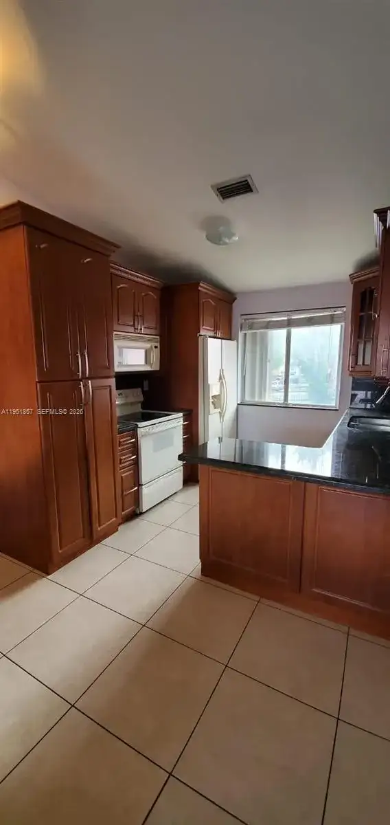 8011 Lake Dr # 202, Doral FL 33166 photo 4