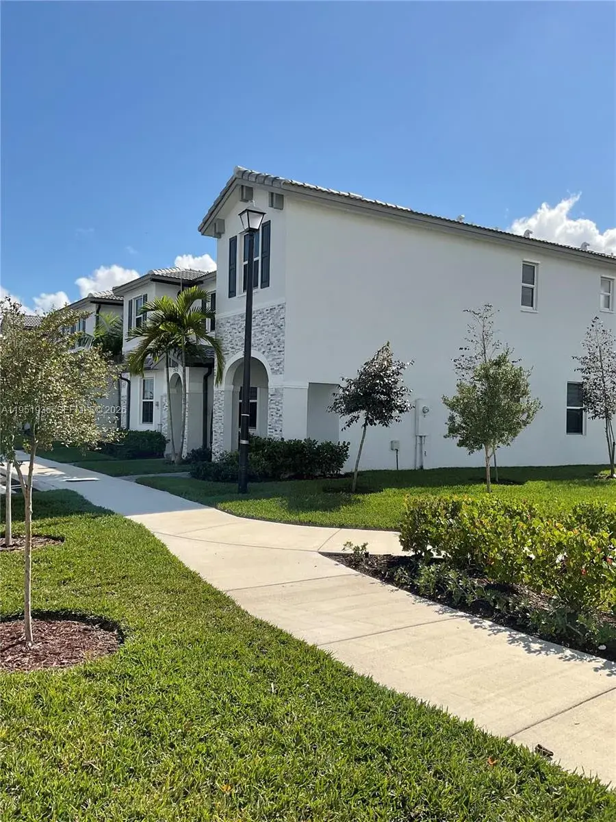 29224 SW 162nd Ct, Homestead FL 33033