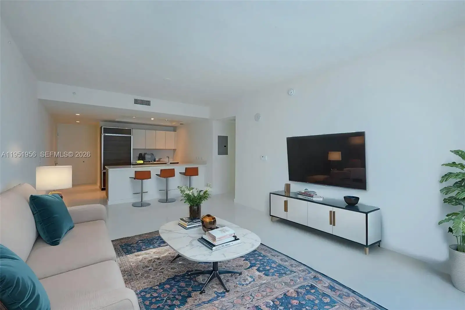 1100 S Miami Ave # 3107, Miami FL 33130 photo 2