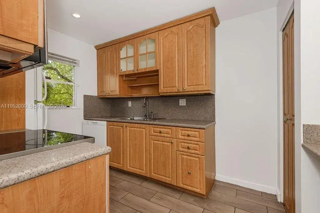 4111 Stirling Rd # 308, Dania Beach FL 33314 photo 2