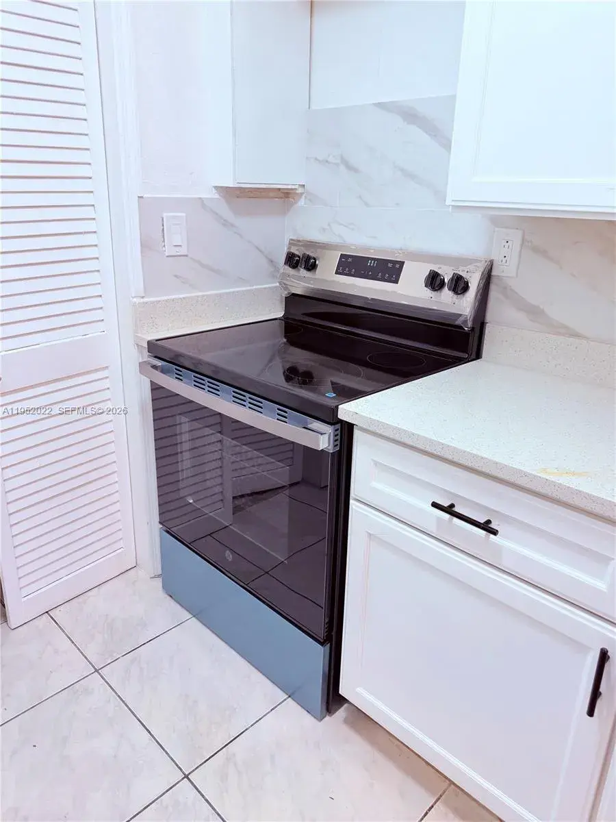 824 SW 12th Ct # 826, Fort Lauderdale FL 33315