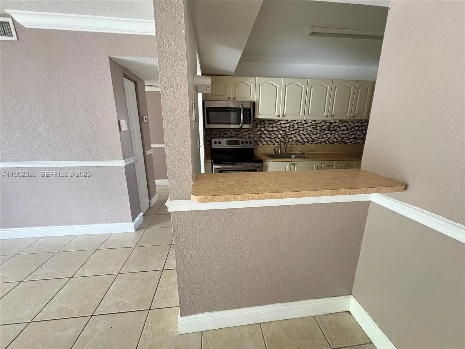 9453 SW 76th St # S7, Miami FL 33173 photo 4