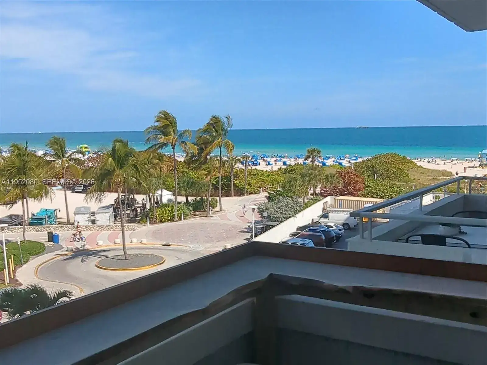 1 bedroom 1 bath Residential for sale at 465 Ocean Dr # 524, Miami Beach FL 33139