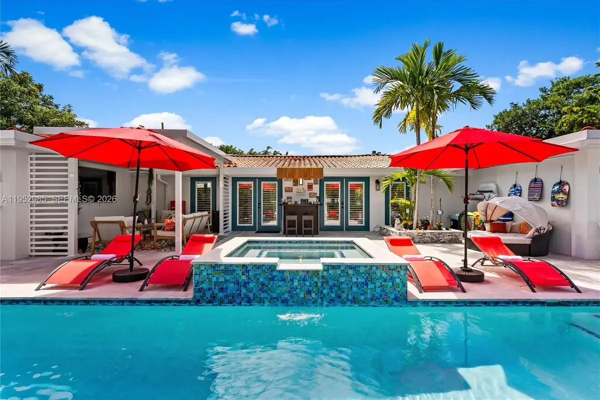 2600 NE 15th St, Fort Lauderdale FL 33304