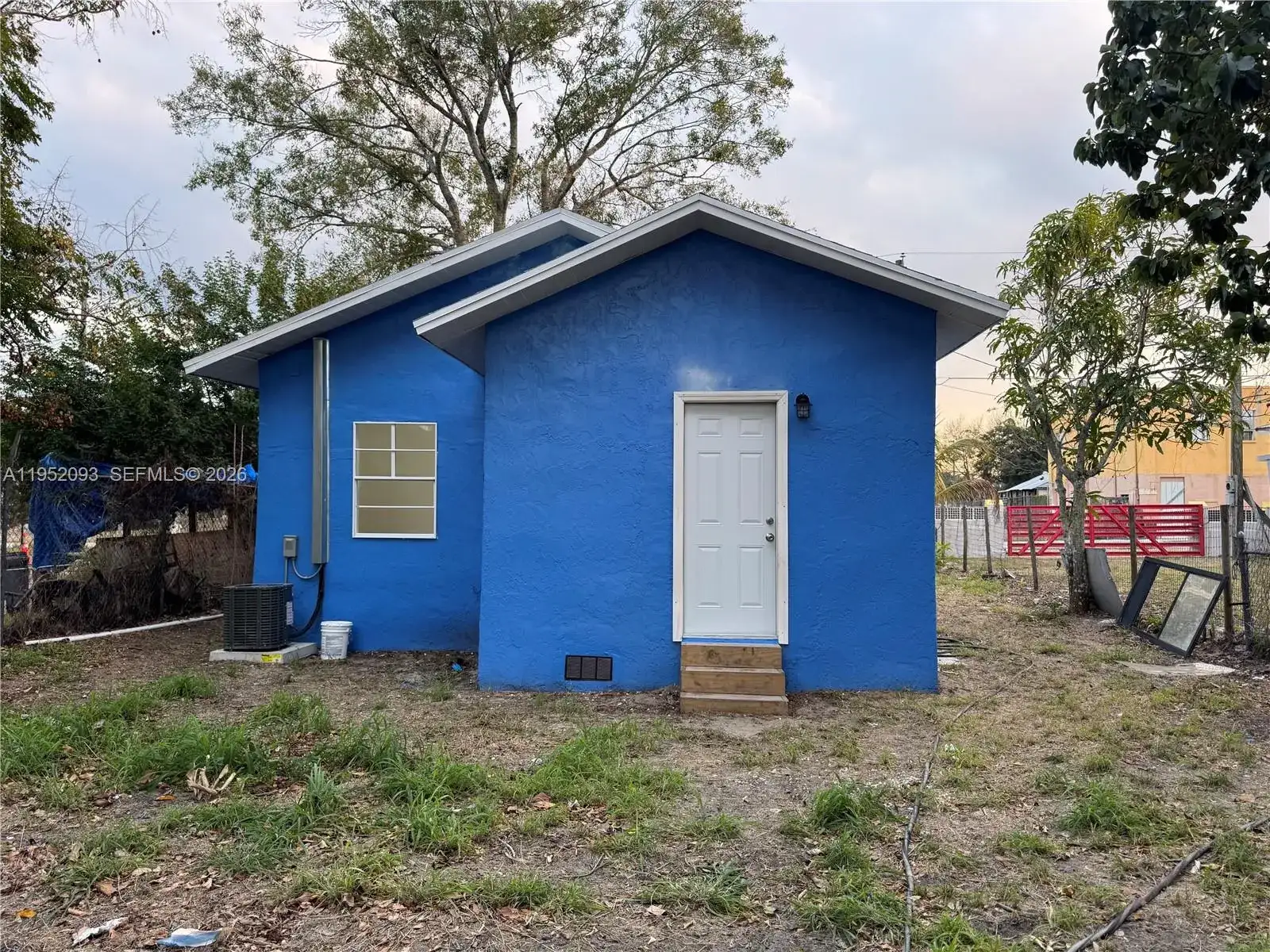 822 Lemon, Sebring FL 33870 photo 2