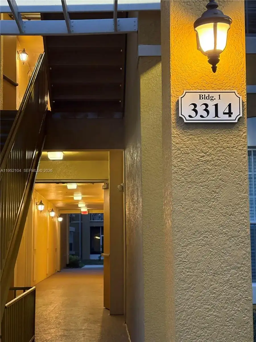 3314 ROBERT TRENT JONES DRIVE # 205, Orlando FL 32835 photo 2
