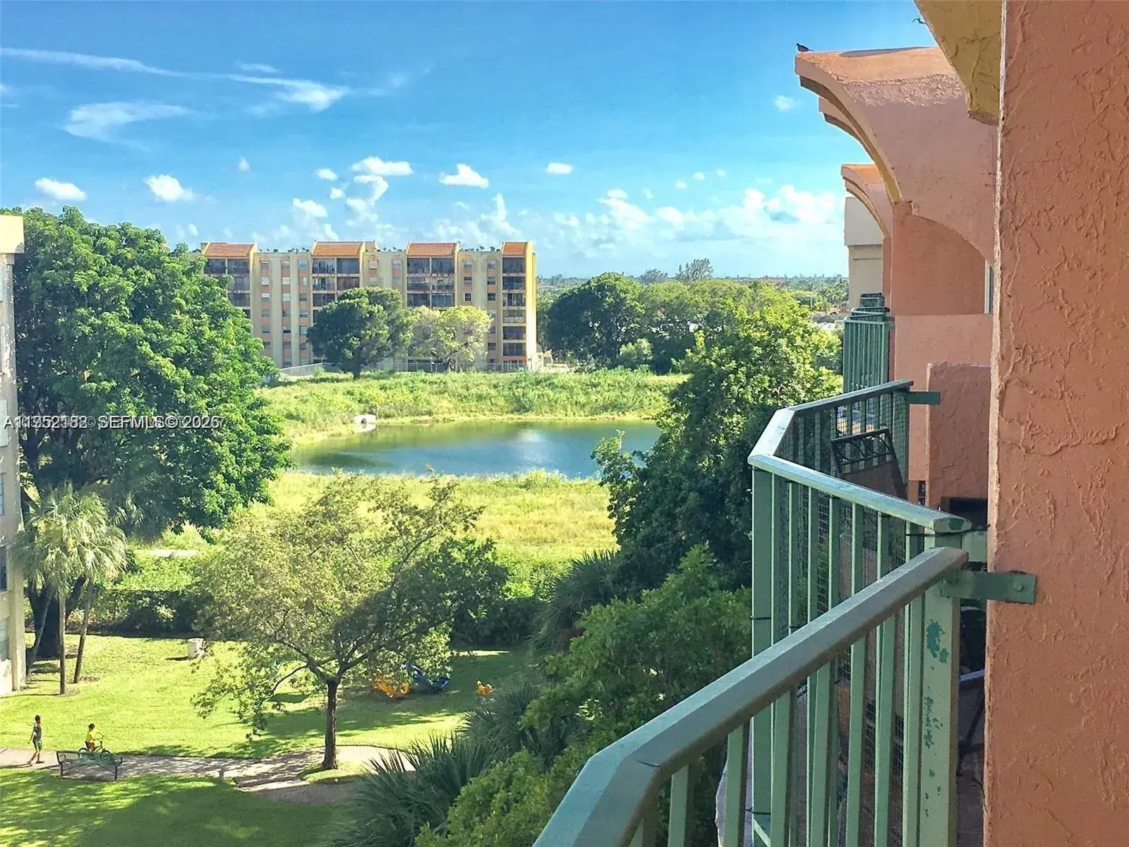 9360 Fontainebleau Blvd # 603, Miami FL 33172