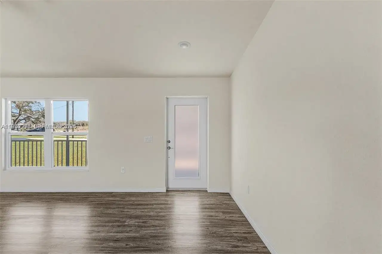 1158 NORGE CT # 1158, Other City - In The State Of Florida FL 33935 photo 5