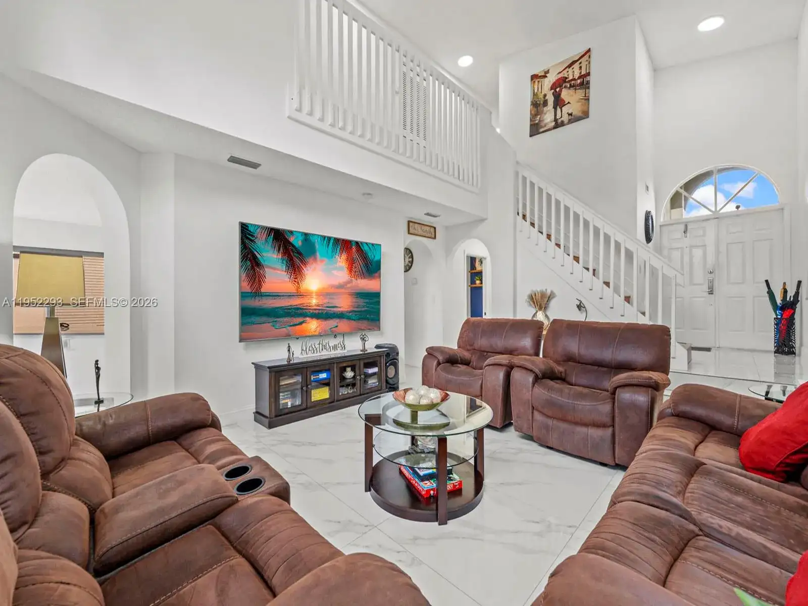 15626 SW 100th Ter, Miami FL 33196 photo 2