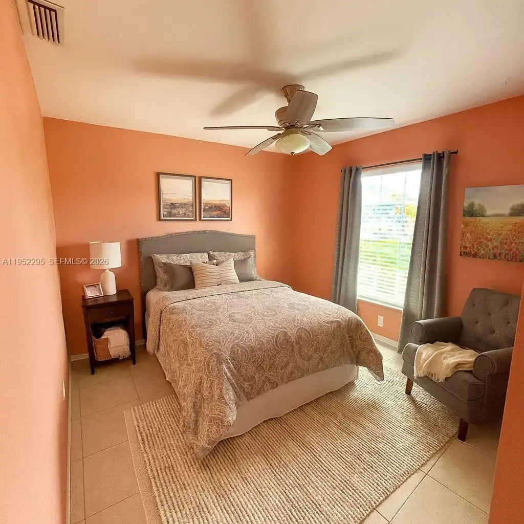 118 NE 9TH CT, Cape Coral FL 33909 photo 5
