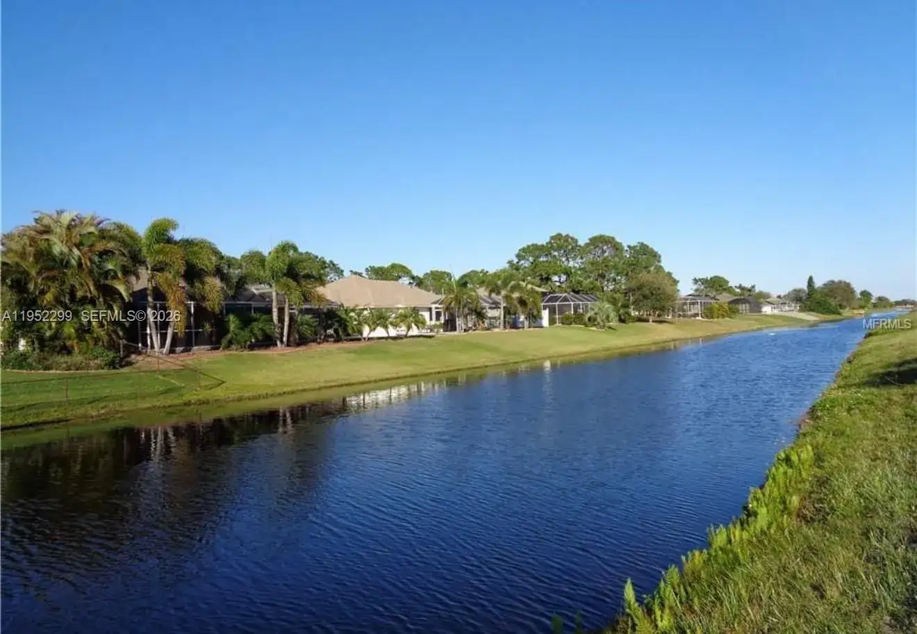 81 Medalist Rd, Other City - In The State Of Florida FL 33947 photo 2