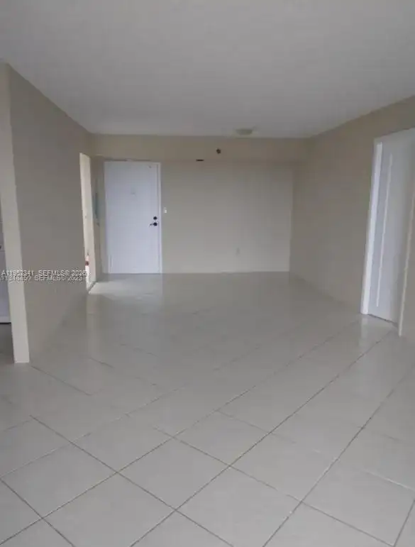 1300 Saint Charles Pl, Pembroke Pines FL 33026 photo 2