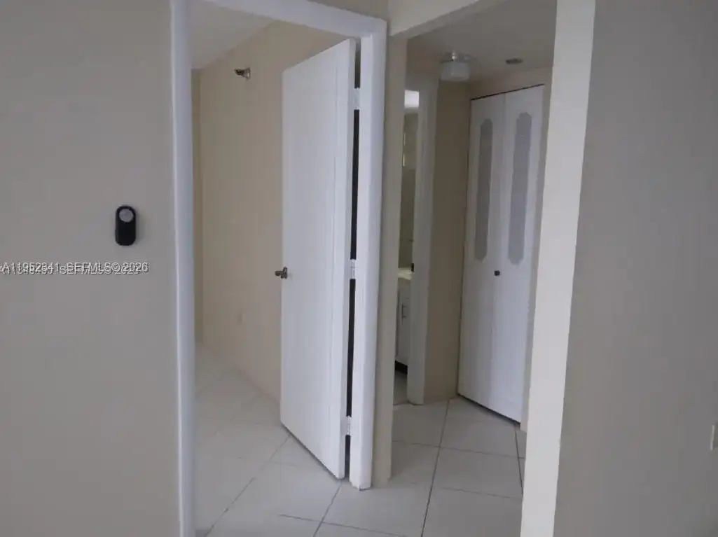 1300 Saint Charles Pl, Pembroke Pines FL 33026 photo 4