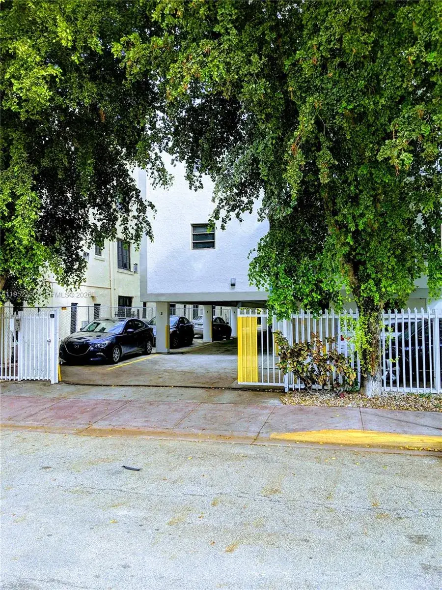 2 bedroom 2 bath Residential for sale at 1617 Jefferson Ave # 304, Miami Beach FL 33139