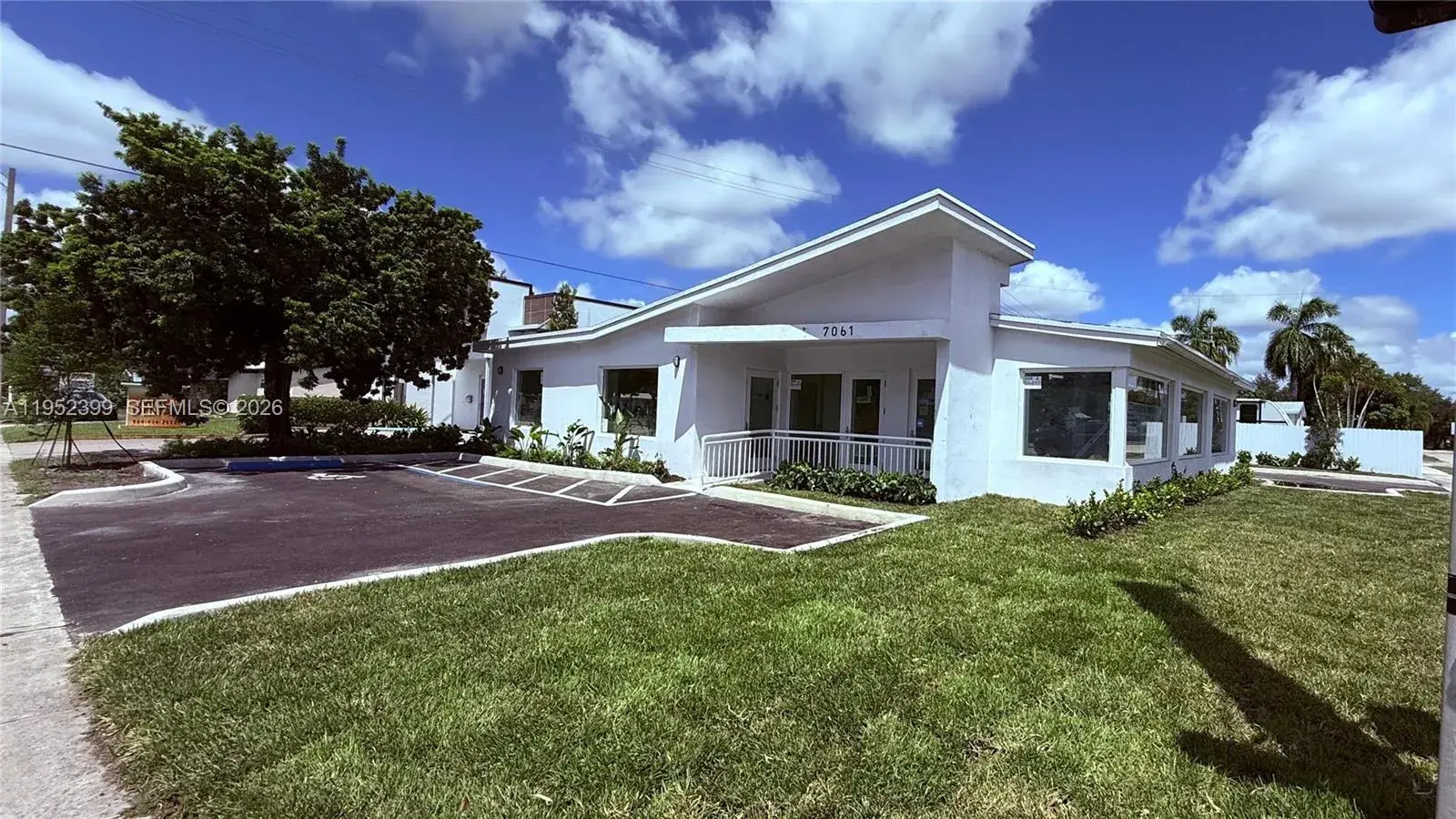 7061 Taft St, Hollywood FL 33024