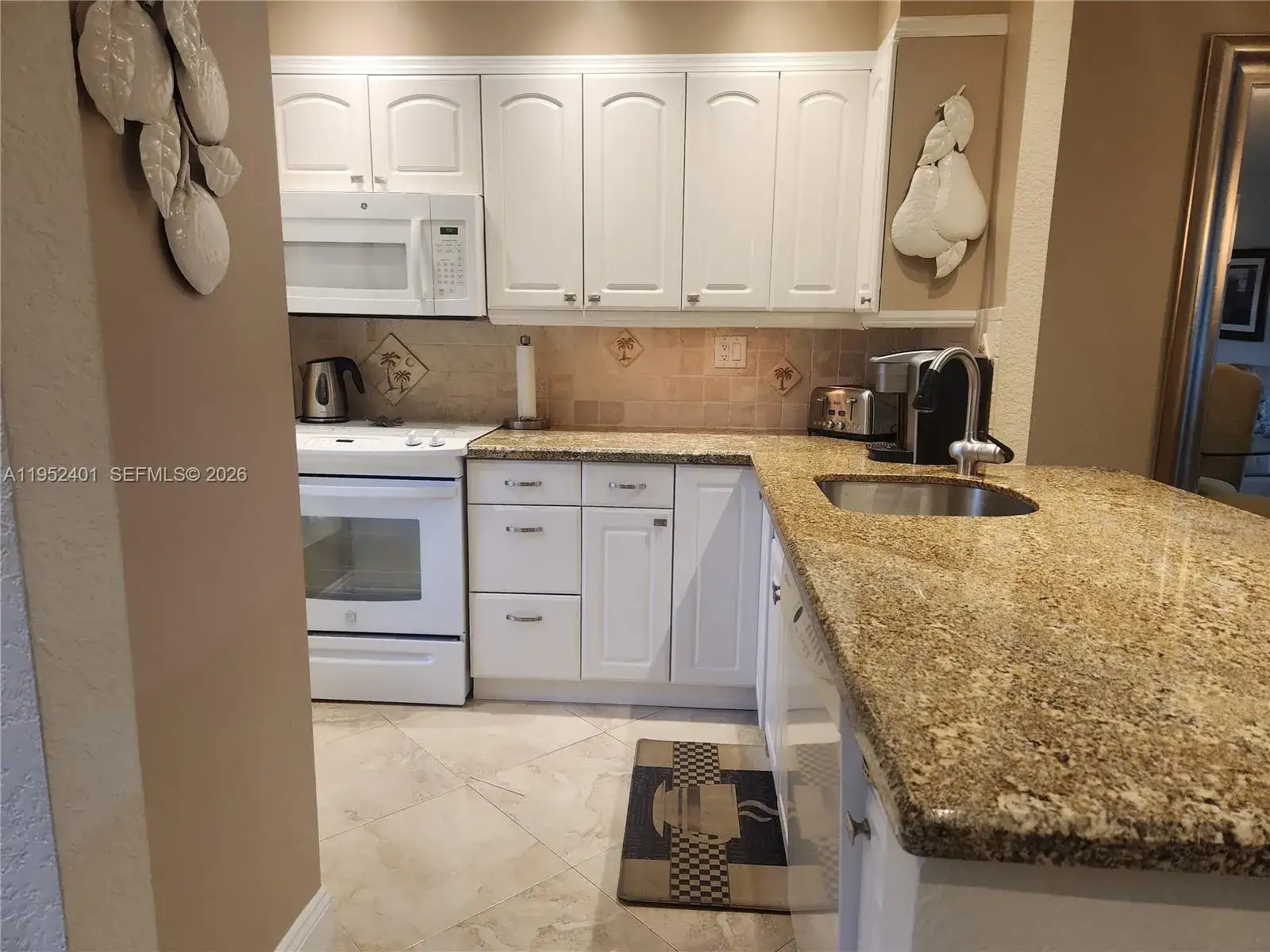 5100 NW 35th St # 101, Lauderdale Lakes FL 33319 photo 3