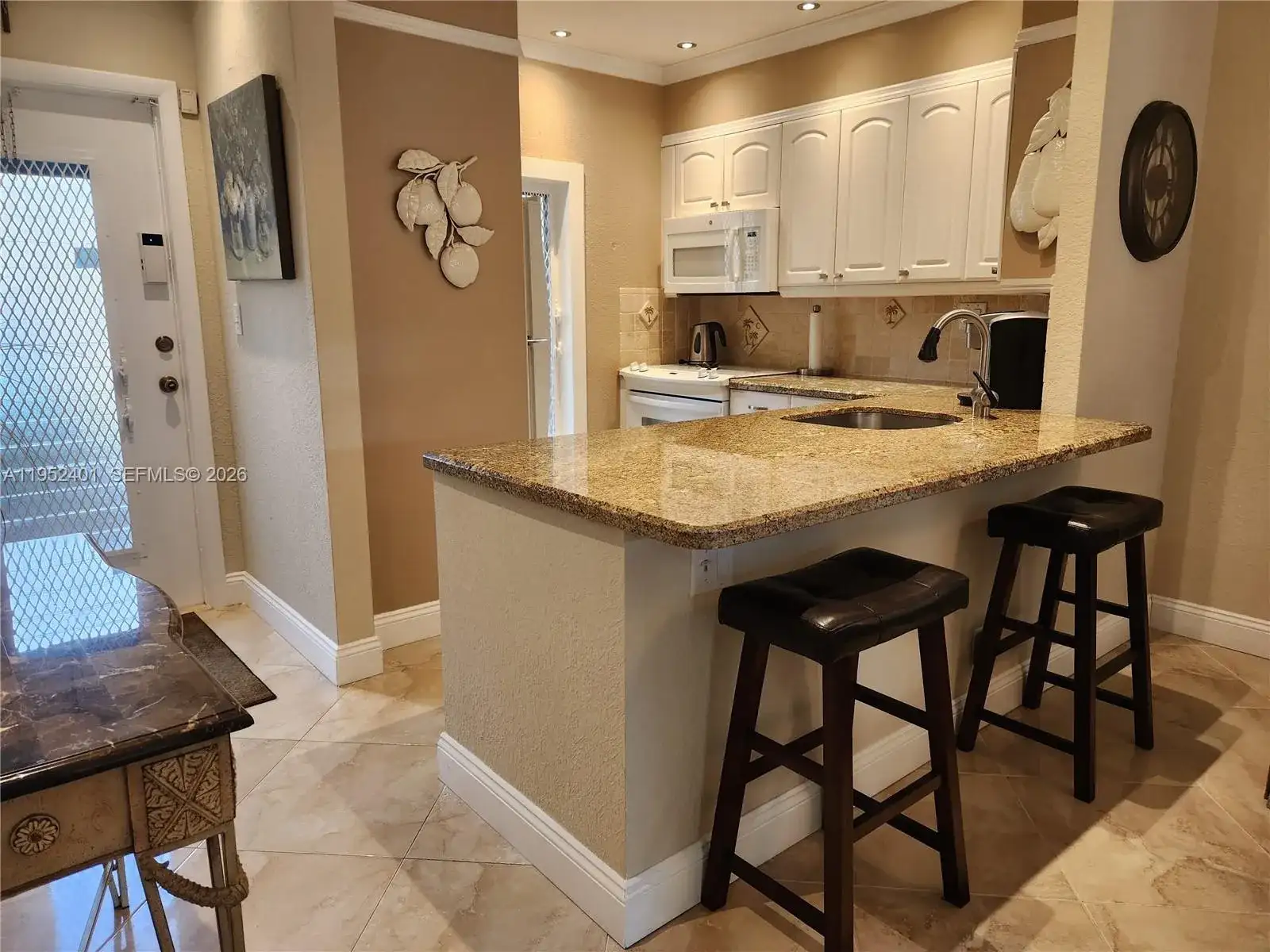 5100 NW 35th St # 101, Lauderdale Lakes FL 33319 photo 4