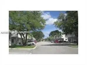 3926 SW 52nd Ave # E5, Pembroke Park FL 33023 photo 3