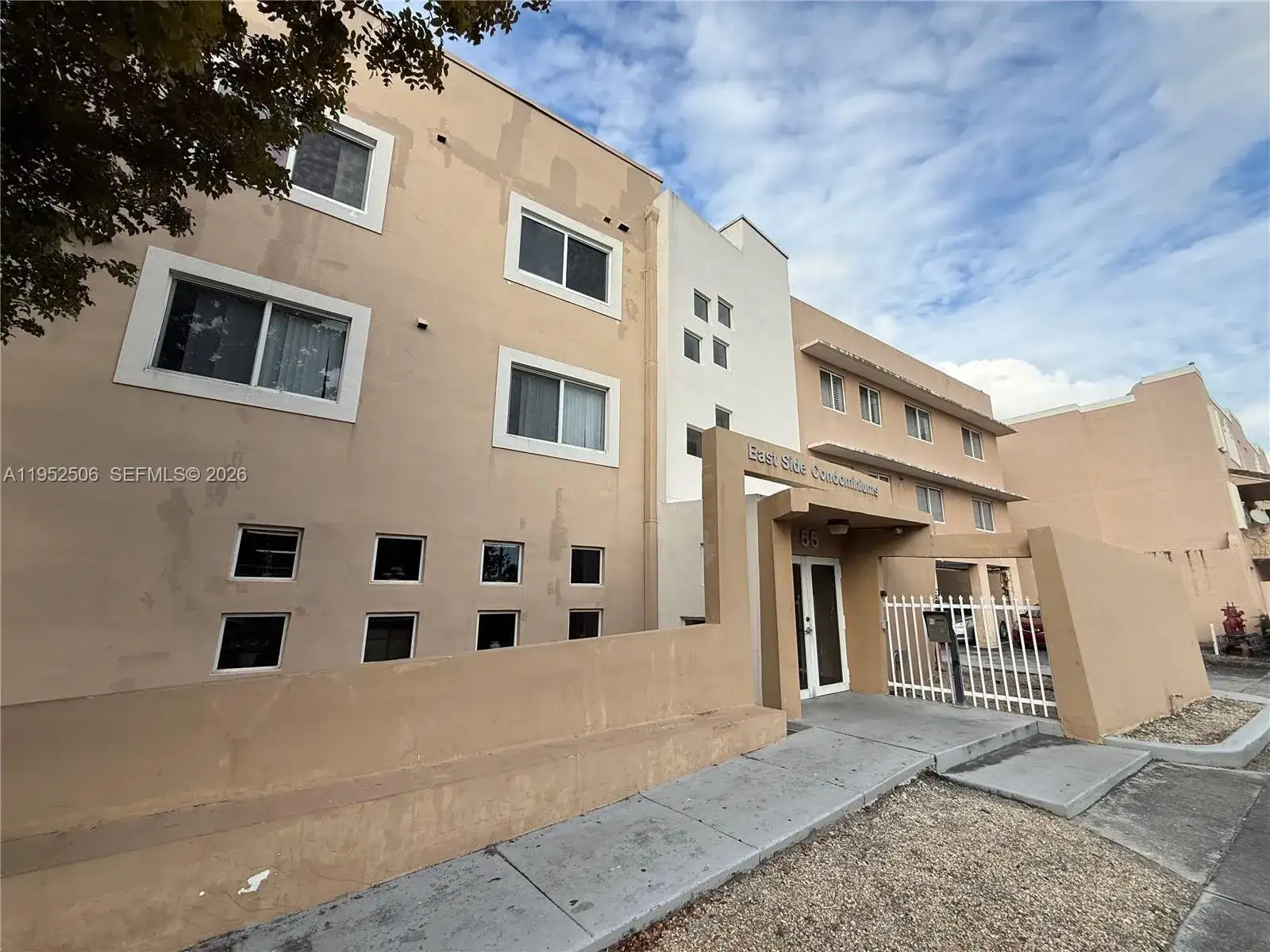 55 E 4th St # 308, Hialeah FL 33010 photo 2