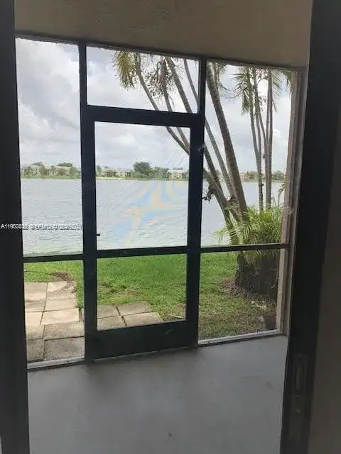 840 Independence Dr # 840F, Homestead FL 33034 photo 2