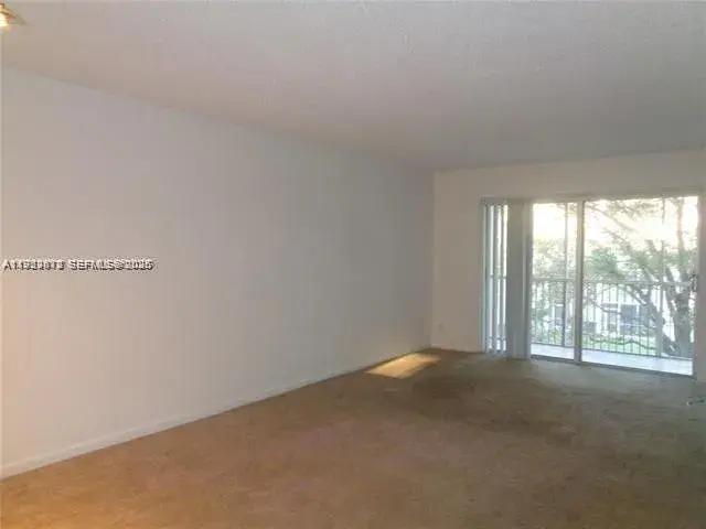 1075 Riverside Dr # 304, Coral Springs FL 33071