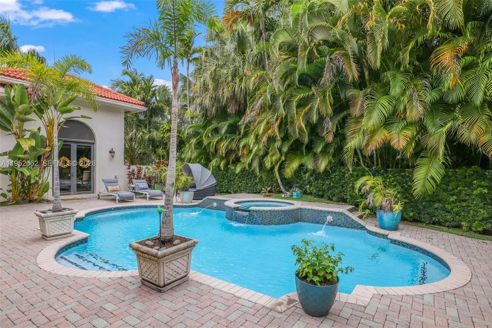 10502 Kestrel St, Plantation FL 33324