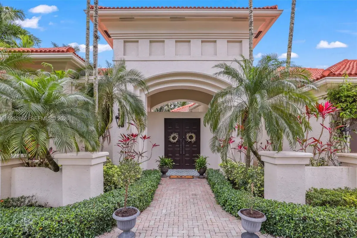 10502 Kestrel St, Plantation FL 33324