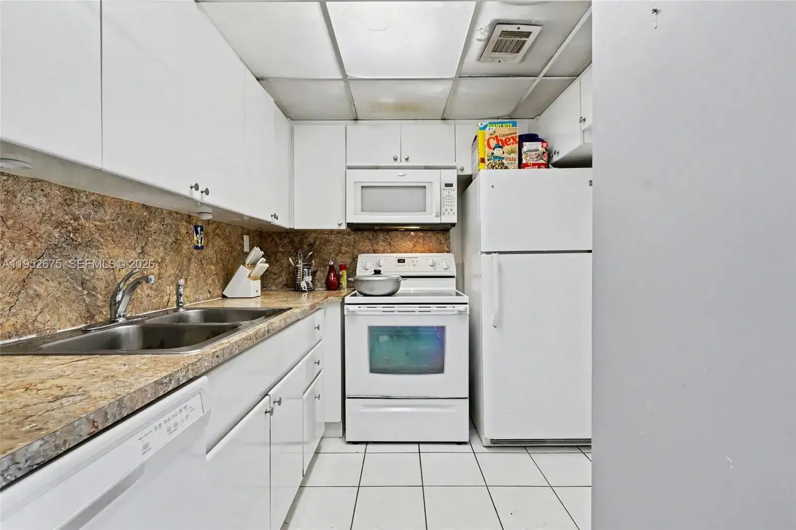 4675 W 18th Ct # 701, Hialeah FL 33012 photo 4