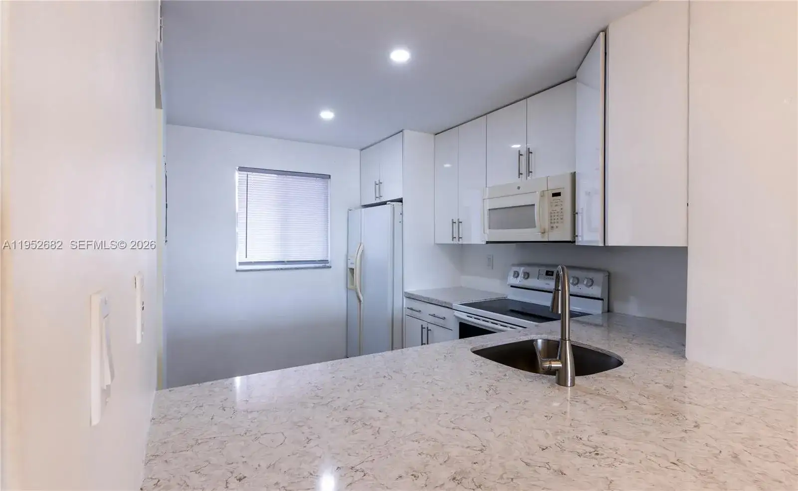 19701 SW 114th Ave # 364, Miami FL 33157 photo 3