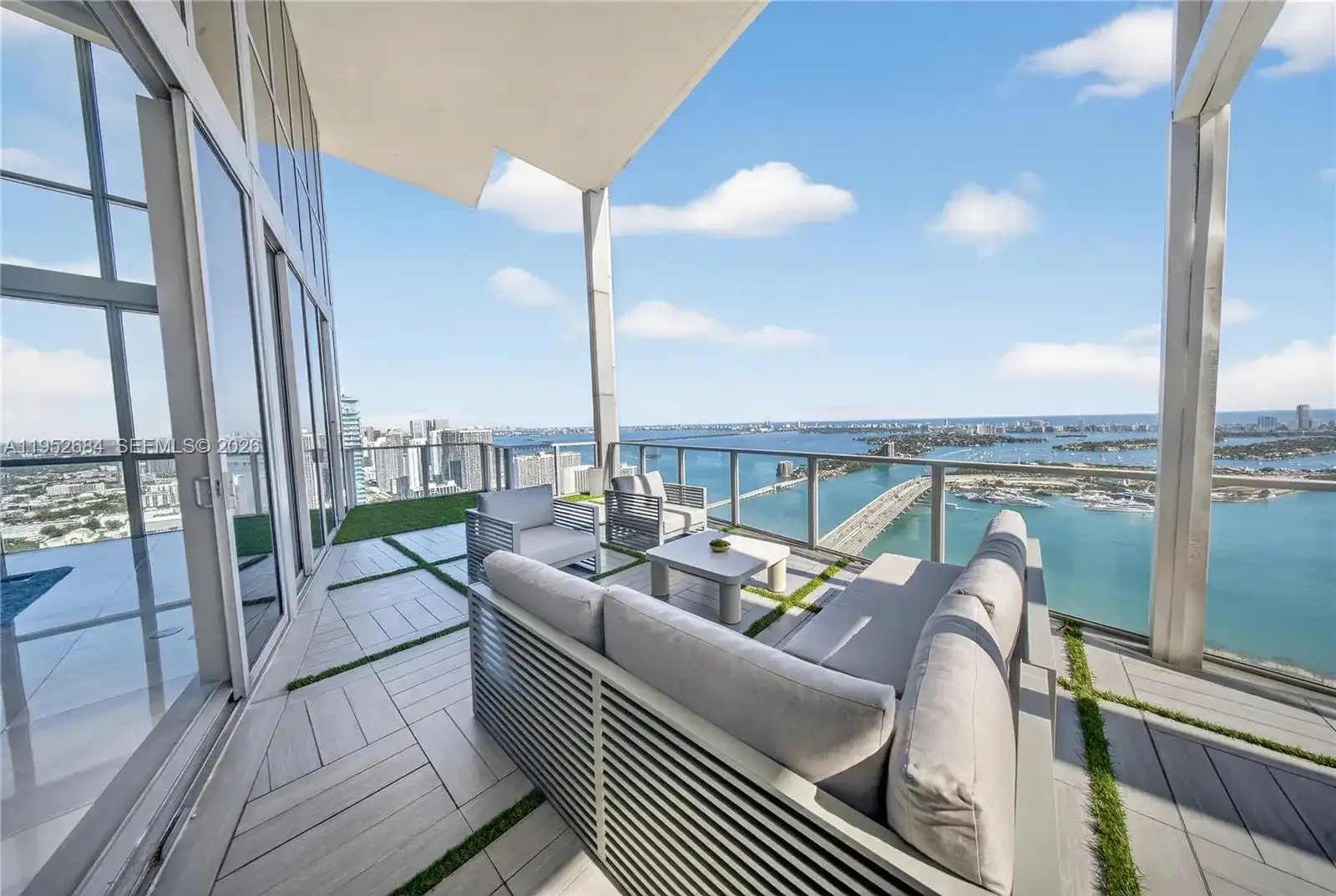 1100 Biscayne Blvd # 5306, Miami FL 33132