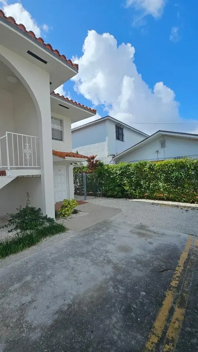 5720 SW 5th St # 3, Miami FL 33144 photo 5