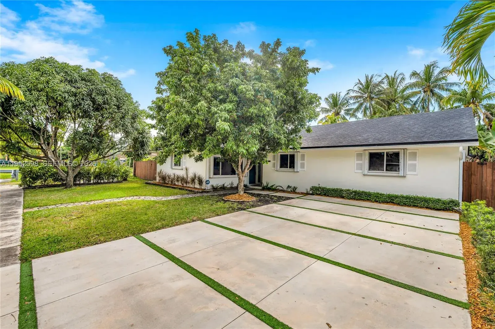 15930 SW 90th Ave, Palmetto Bay FL 33157
